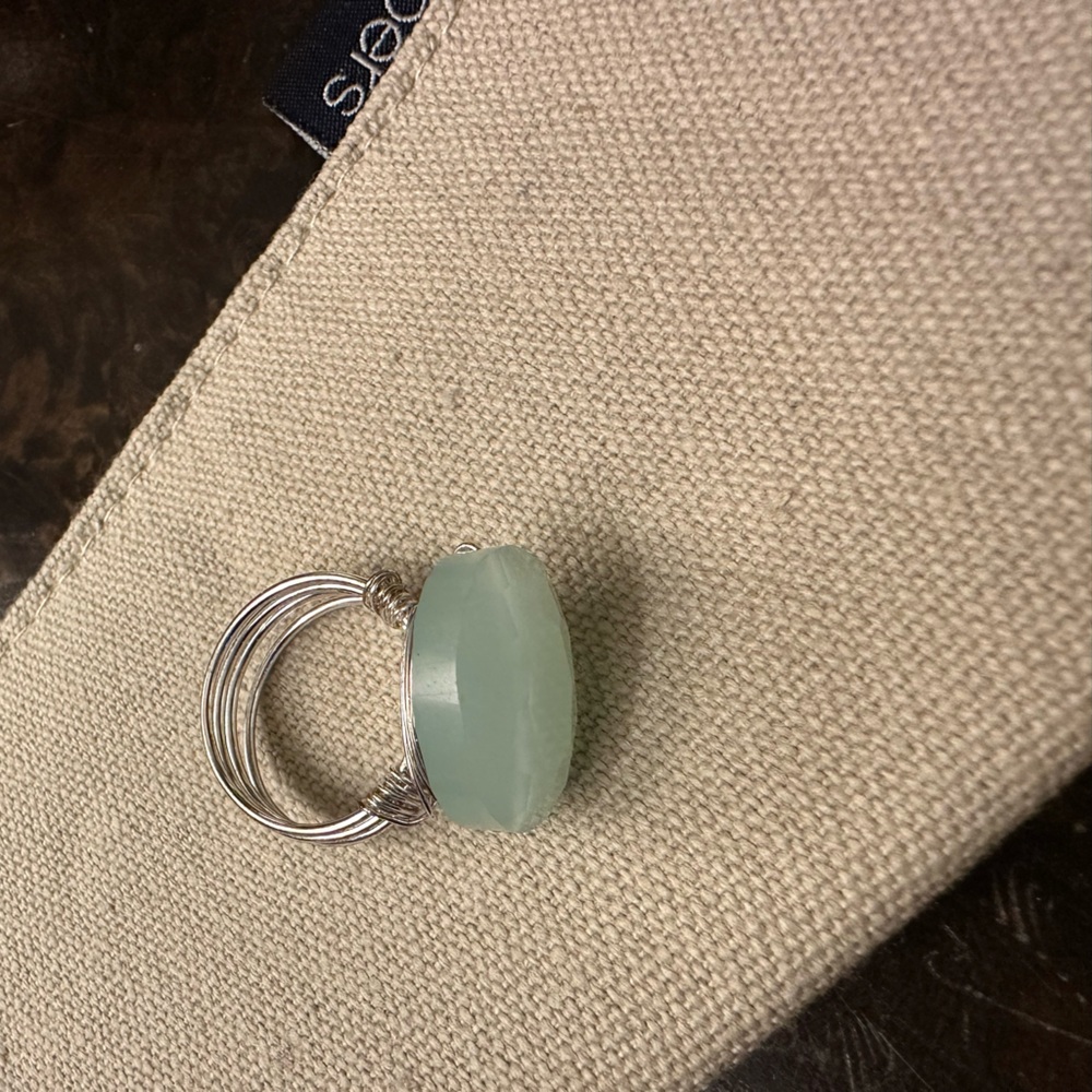 Fun mint colored wire wrapped ring - Picture 2 of 3